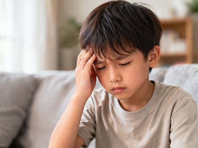 【起立性調節障害の真相】朝起きられない子供たちの本当の原因|胸椎上部の神経圧迫と自律神経の誤信号(脊椎調整)