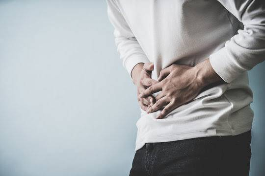 【潰瘍性大腸炎の真実】指定難病と言われる不調の根本原因|胸椎下部の神経圧迫と過敏性腸症候群からの進行プロセス