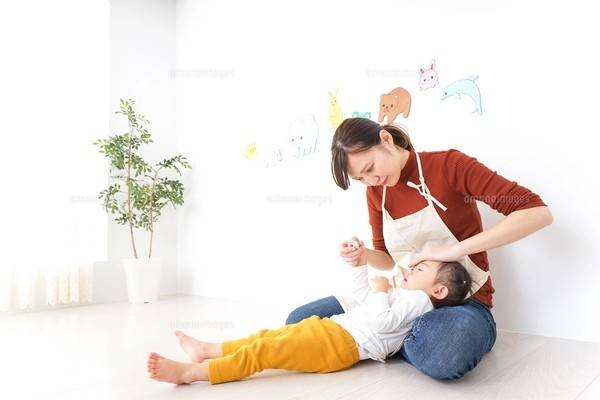 子供の不調の本当の原因：ストレスや性格ではなく、自律神経の圧迫です